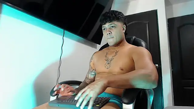 Boyhot 00 online show from 10.31.25