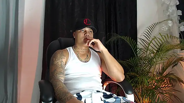 Boyhot 00 online show from 02.08.26