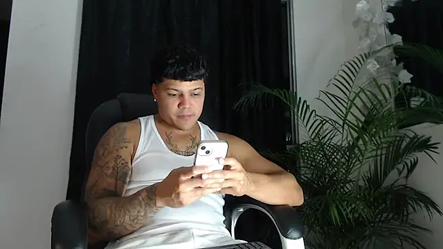 Boyhot 00 online show from 02.13.26