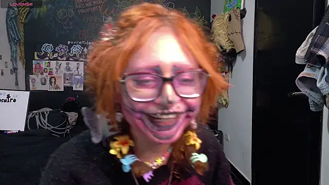 Snapshot of fay_abby chatting on 10.23.25 fay abby online show from 10.23.25
