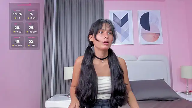 Snapshot of luly_dreams chatting on 10.30.25 luly dreams online show from 10.30.25