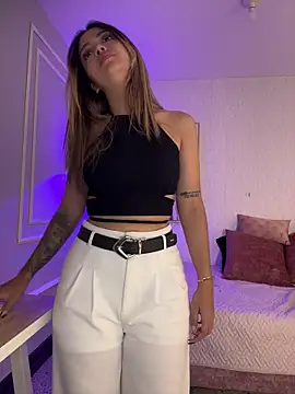 HoneyMollyX online show from 01.14.26