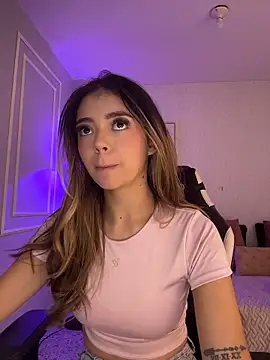 Snapshot of HoneyMollyX chatting on 02.05.26 HoneyMollyX online show from 02.05.26