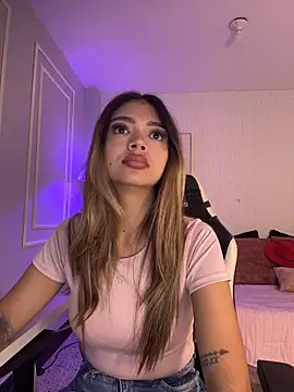 Snapshot of HoneyMollyX chatting on 02.09.26 HoneyMollyX online show from 02.09.26