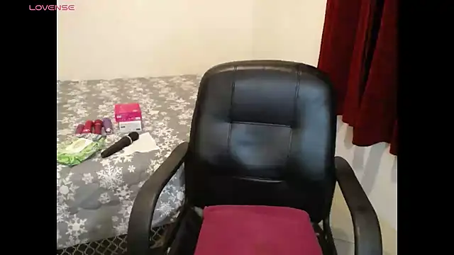 Snapshot of Maria_stella chatting on 05.19.26 Maria stella online show from 05.19.26