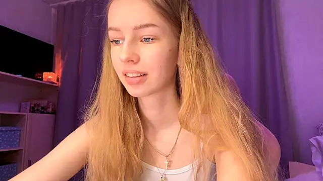 LunaCrave online show from 02.26.26