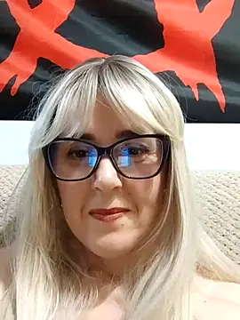 Amelialove42 online show from 12.13.25