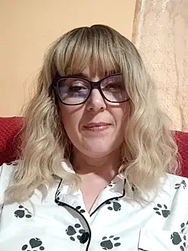 Snapshot of Amelialove42 chatting on 06.06.26 Amelialove42 online show from 06.06.26