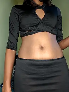 Snapshot of Asmiratamil chatting on 11.13.25 Asmiratamil online show from 11.13.25