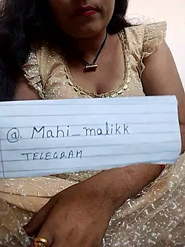 Snapshot of mahi_malikk chatting on 10.18.25 mahi malikk online show from 10.18.25