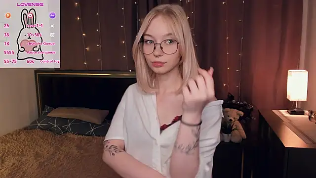 CleoStier online show from 10.10.25