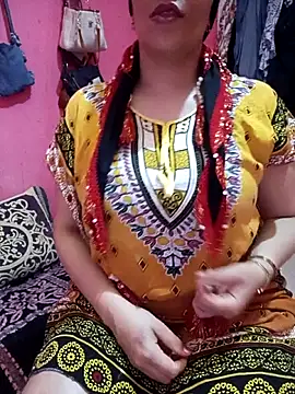 Snapshot of sondimila chatting on 04.25.26 sondimila online show from 04.25.26