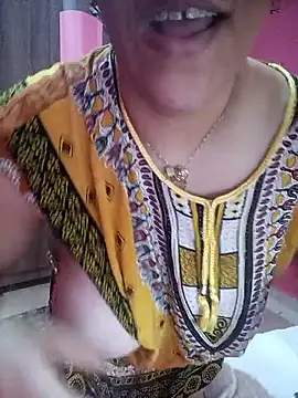 Snapshot of sondimila chatting on 05.21.26 sondimila online show from 05.21.26