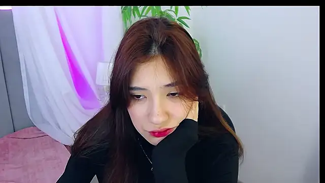 ArielLoove online show from 11.15.25