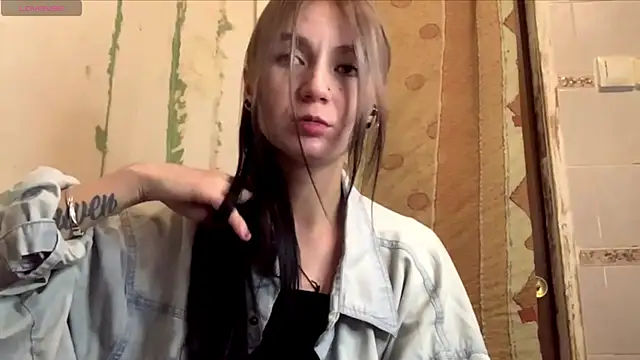 ArianeBhayani online show from 10.09.25