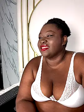 Snapshot of Candy_Brown69 chatting on 10.20.25 Candy Brown69 online show from 10.20.25
