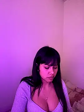 Snapshot of SweetieMariana chatting on 10.12.25 SweetieMariana online show from 10.12.25