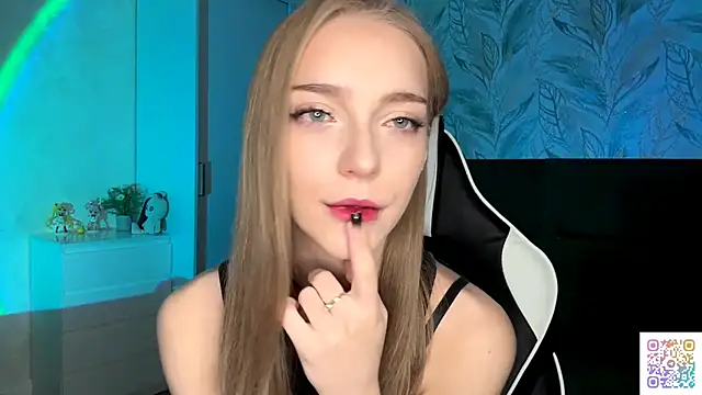 EvaPeace online show from 11.03.25