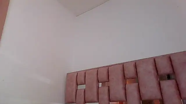 Snapshot of abby_moss_2 chatting on 01.18.26 abby moss 2 online show from 01.18.26