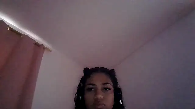 Snapshot of abby_moss_2 chatting on 02.01.26 abby moss 2 online show from 02.01.26