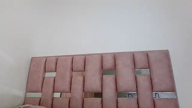 Snapshot of abby_moss_2 chatting on 02.05.26 abby moss 2 online show from 02.05.26