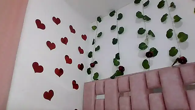 Snapshot of abby_moss_2 chatting on 02.25.26 abby moss 2 online show from 02.25.26