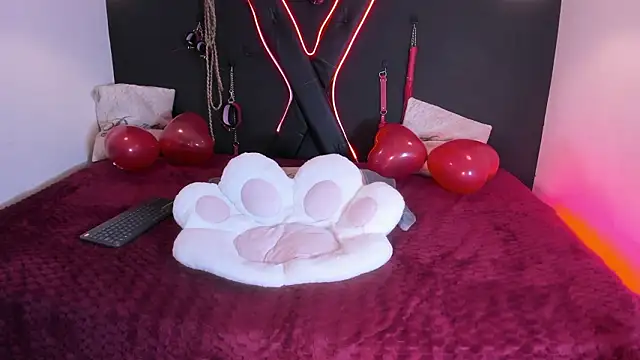 Snapshot of cookie_bit chatting on 02.26.26 cookie bit online show from 02.26.26