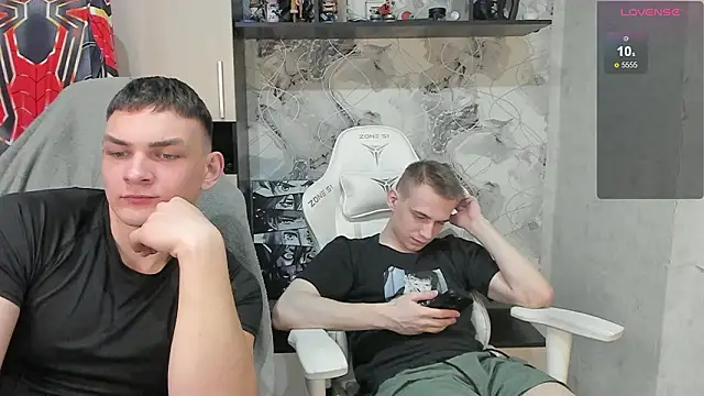 Snapshot of MIKE_GOD19 chatting on 02.12.26 MIKE GOD19 online show from 02.12.26