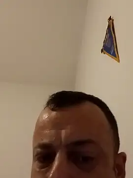 Snapshot of jjLARAY chatting on 10.13.25 jjLARAY online show from 10.13.25