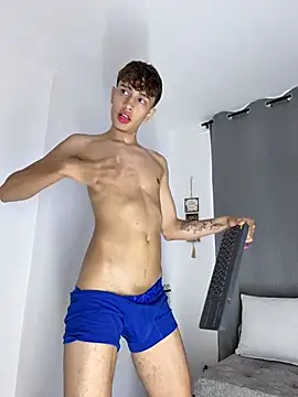 Snapshot of Douglas_Lux chatting on 10.14.25 Douglas Lux online show from 10.14.25
