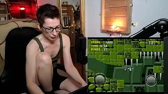 Snapshot of Antifistin chatting on 12.05.25 Antifistin online show from 12.05.25