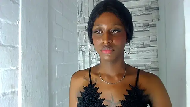 Snapshot of Lufe_Black chatting on 10.23.25 Lufe Black online show from 10.23.25