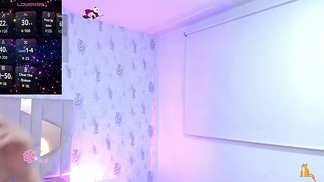 Snapshot of MARIANA_TAY1 chatting on 10.18.25 MARIANA TAY1 online show from 10.18.25