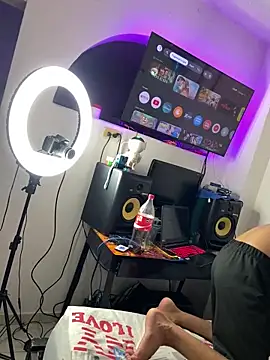 AnyRUSSO online show from 02.14.26