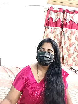 tamil-aunt online show from 10.18.25