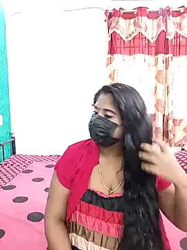 tamil-aunt online show from 11.18.25