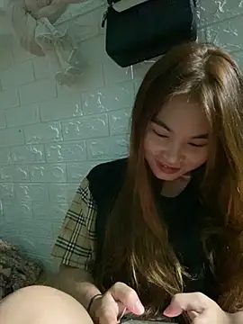 Yan 50299 online show from 10.14.25