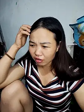 pusi xinh online show from 10.16.25