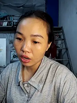 pusi xinh online show from 10.19.25