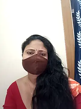 Snapshot of Janhavii chatting on 10.22.25 Janhavii online show from 10.22.25