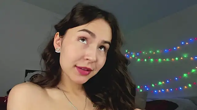 Snapshot of LionKierra chatting on 01.07.26 LionKierra online show from 01.07.26