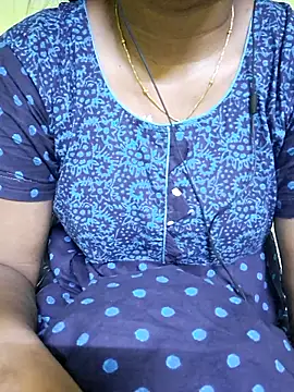 Snapshot of tamil_kanaka chatting on 05.07.26 tamil kanaka online show from 05.07.26