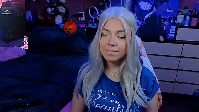 Alya Carson online show from 10.26.25