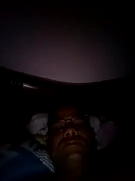 Snapshot of livesin chatting on 10.10.25 livesin online show from 10.10.25