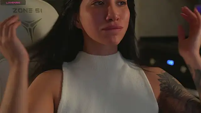 Snapshot of LeoBamble chatting on 10.14.25 LeoBamble online show from 10.14.25