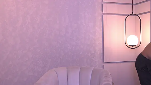 Snapshot of Reik_Vonn chatting on 06.26.26 Reik Vonn online show from 06.26.26