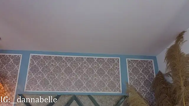 Snapshot of danna_peters chatting on 05.29.26 danna peters online show from 05.29.26
