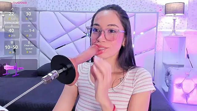 Snapshot of GabbiePrice chatting on 03.24.26 GabbiePrice online show from 03.24.26