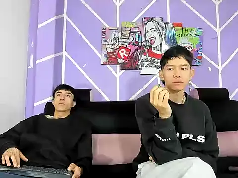 Snapshot of heyy_noah11 chatting on 05.26.26 heyy noah11 online show from 05.26.26