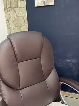 Snapshot of _Isabella_1 chatting on 10.28.25 Isabella 1 online show from 10.28.25